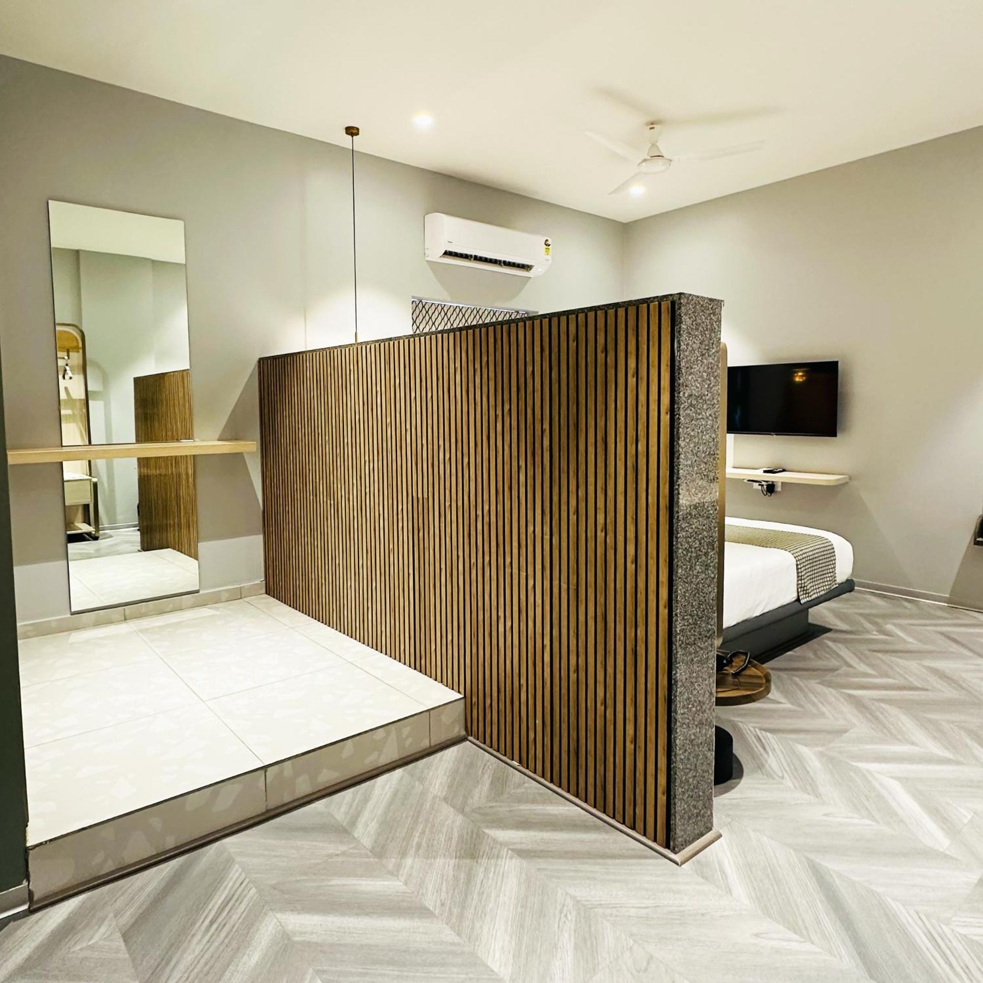 La Serene Hyderabad Exterior foto