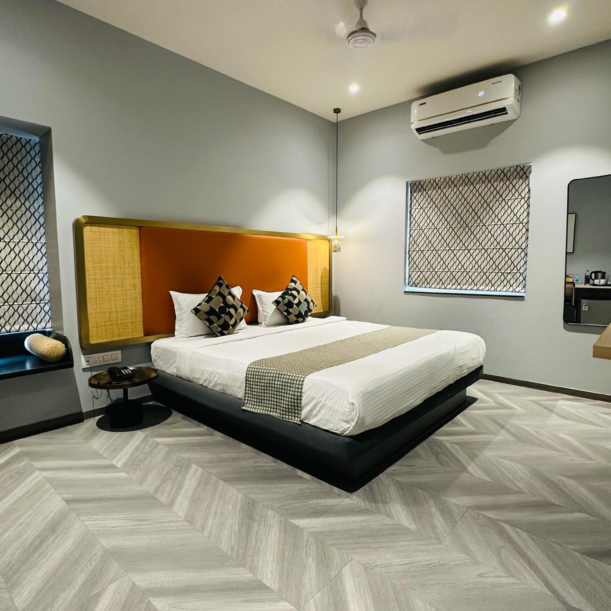 La Serene Hyderabad Exterior foto
